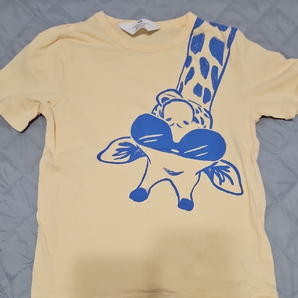 H&M Cream and Blue Giraffe T-Shirt
